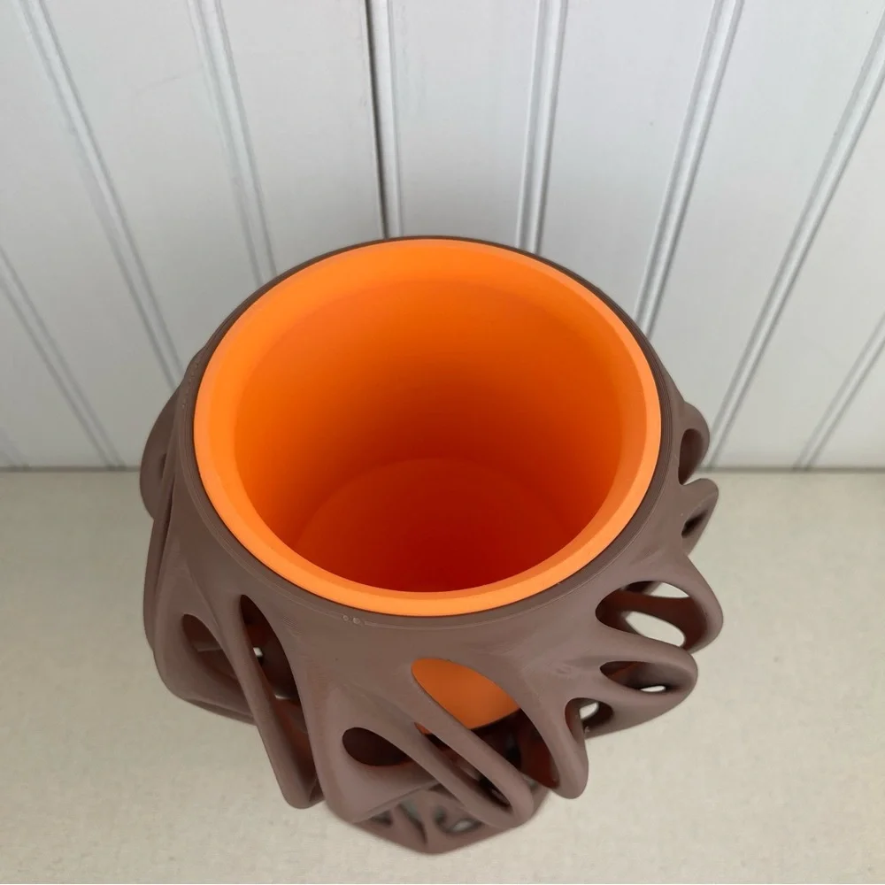 Modern Abstract Planter Pot with Drainage, Mantis Indoor Planter Pot